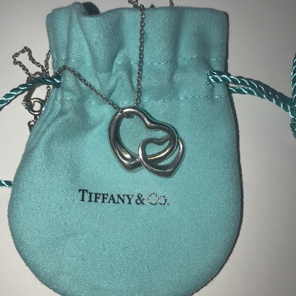 AUTHENTIC “RARE” PERETTI DOUBLE OPEN HEART STERLING SILVER TIFFANY’S NECKLACE - Picture 3 of 6